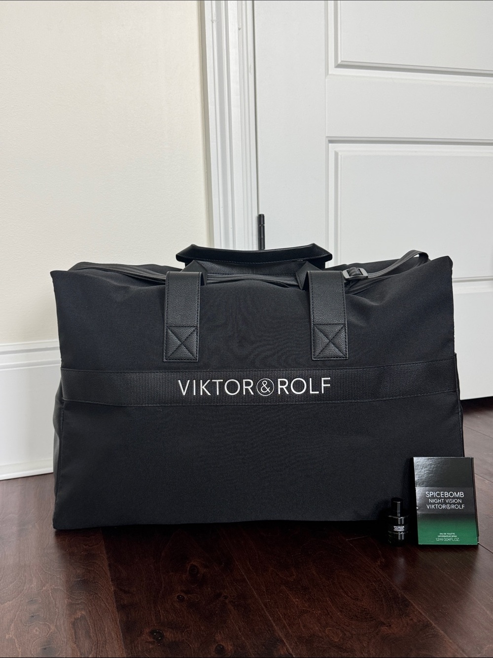 NEW Viktor & Rolf Weekender Bag & Spice Bomb Night Vision Fragrances Luxury